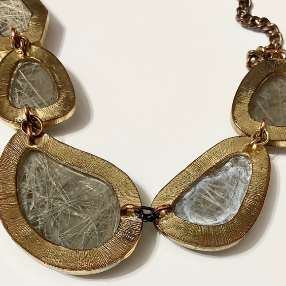 ✨2/$20 🪨 Stone Statement Necklace - Picture 3 of 4